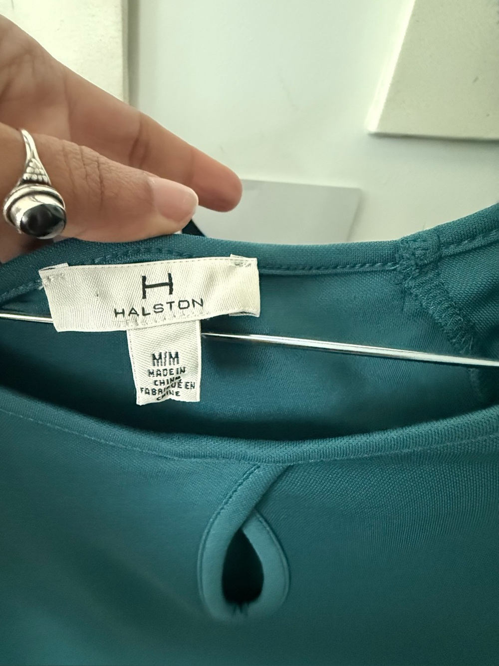 H by Halston Teal Keyhole Ruched Shoulder Long Sleeve Blouse - Size M - Picture 10 of 13
